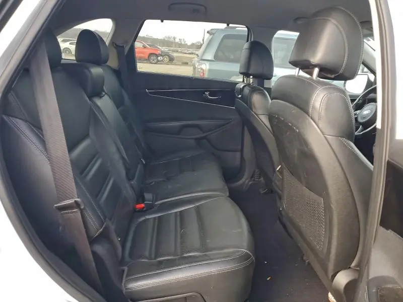 2017 KIA SORENTO EX V6  