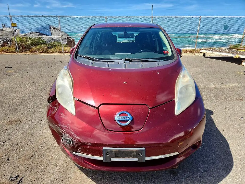 2016 NISSAN LEAF SV  