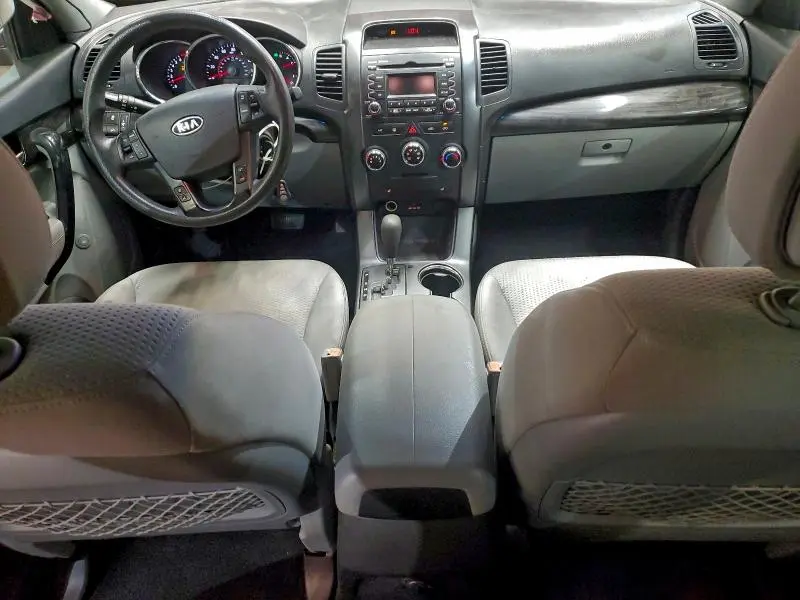 2011 KIA SORENTO BASE  