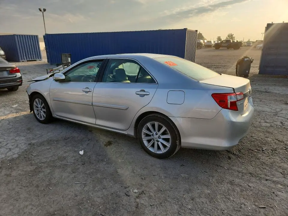 2012 TOYOTA CAMRY XLE  