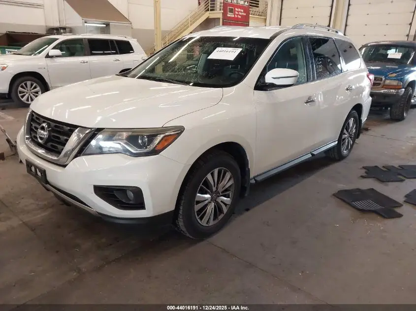 2018 NISSAN PATHFINDER SV