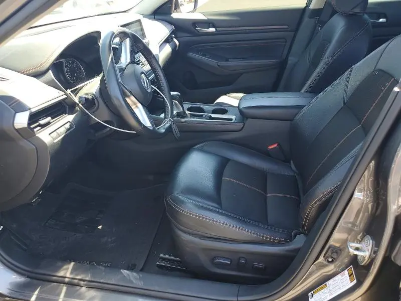 2022 NISSAN ALTIMA SR  
