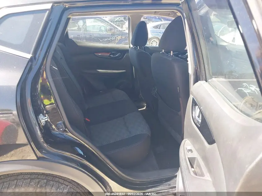 2018 NISSAN ROGUE SPORT SV