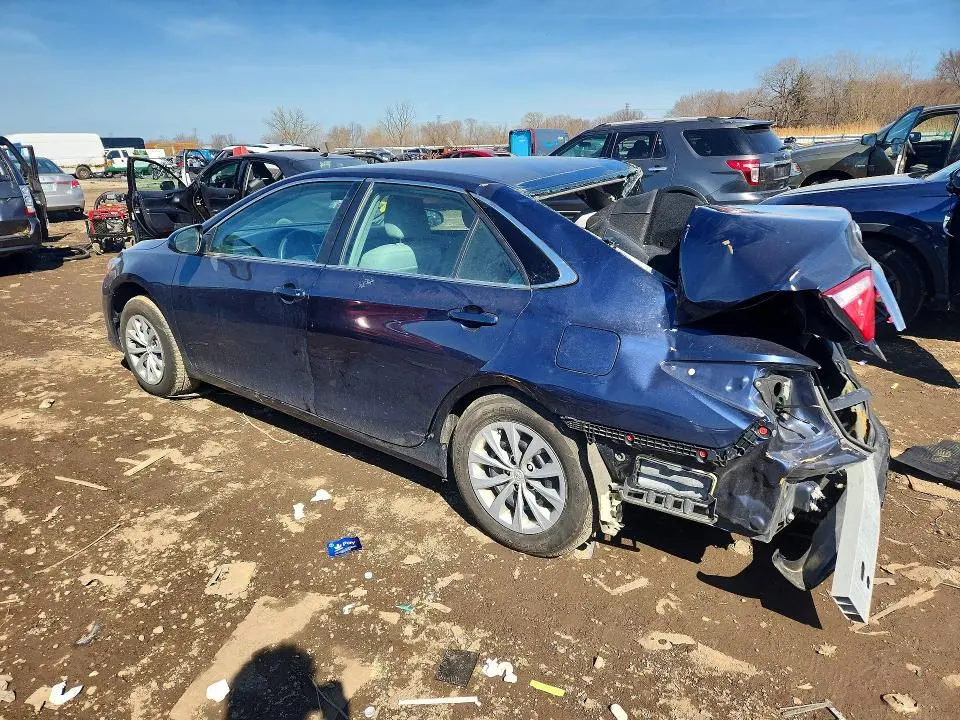 2016 TOYOTA CAMRY LE  