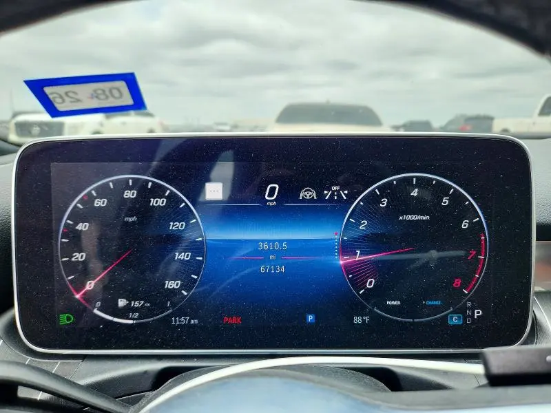 2023 MERCEDES-BENZ C 300  
