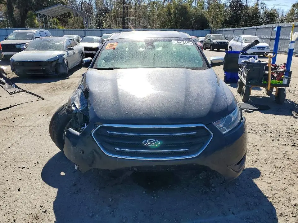 2017 FORD TAURUS LIMITED  