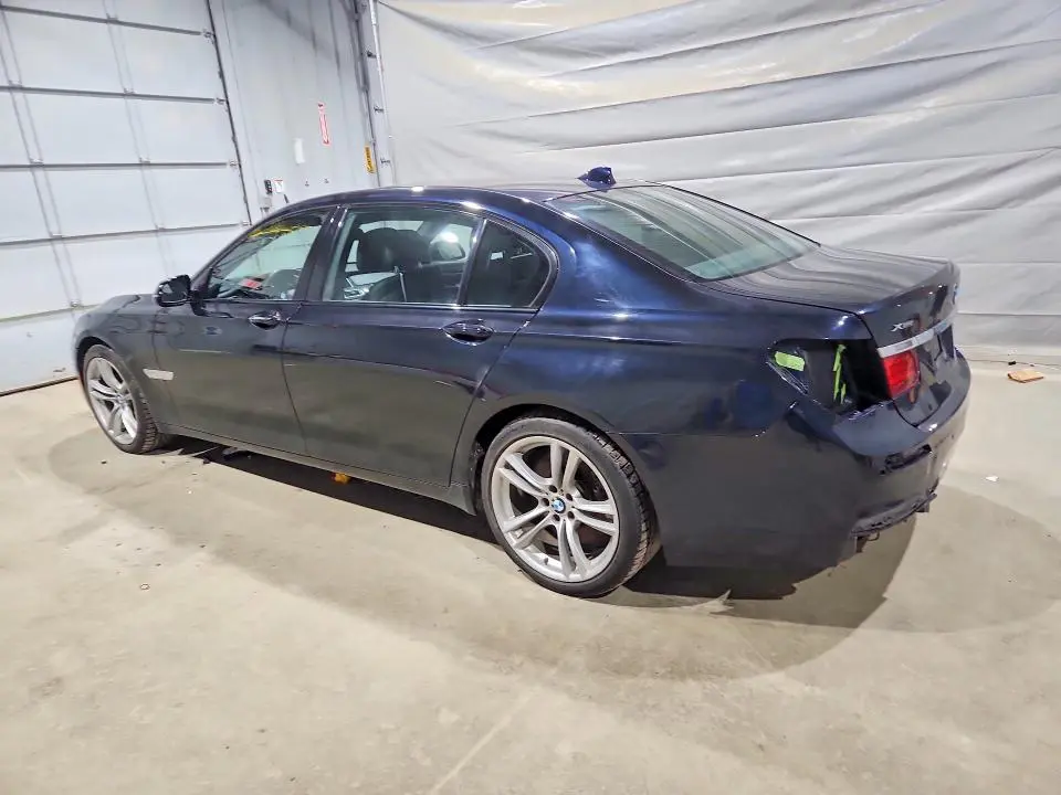 2015 BMW 750 LXI  