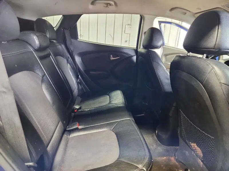 2011 HYUNDAI TUCSON GLS  