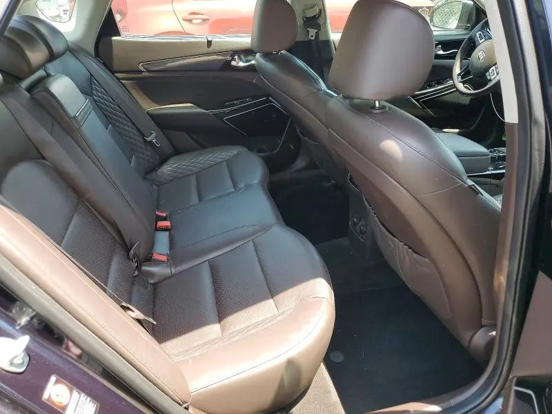 2017 KIA CADENZA LIMITED  