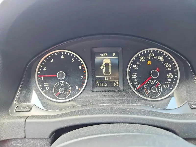 2016 VOLKSWAGEN TIGUAN S  