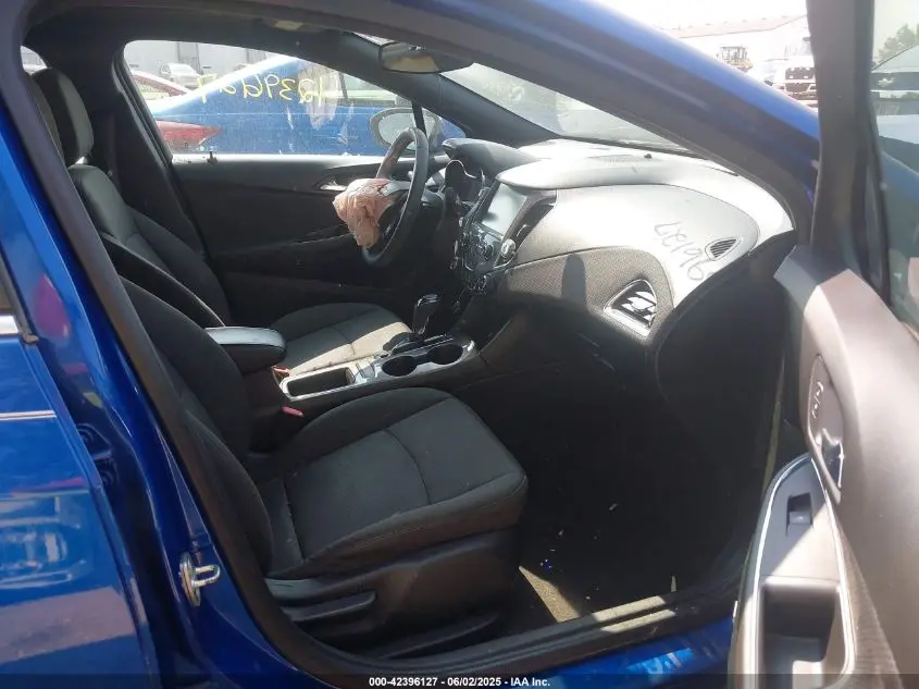 2018 CHEVROLET CRUZE LT AUTO