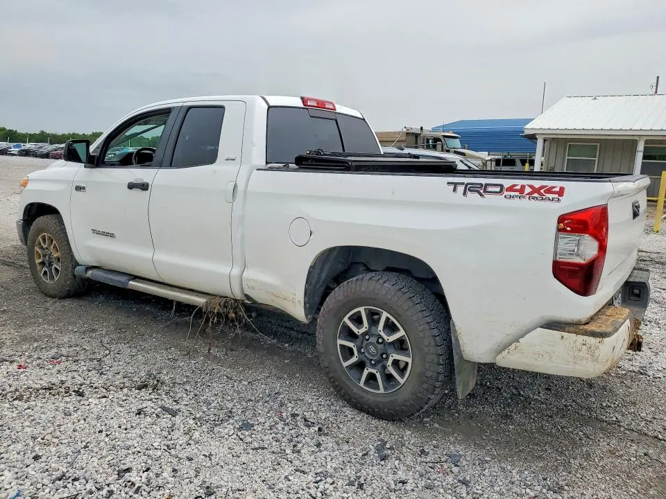 2017 TOYOTA TUNDRA SR5  