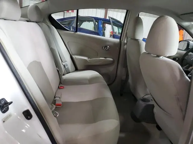 2013 NISSAN VERSA S  