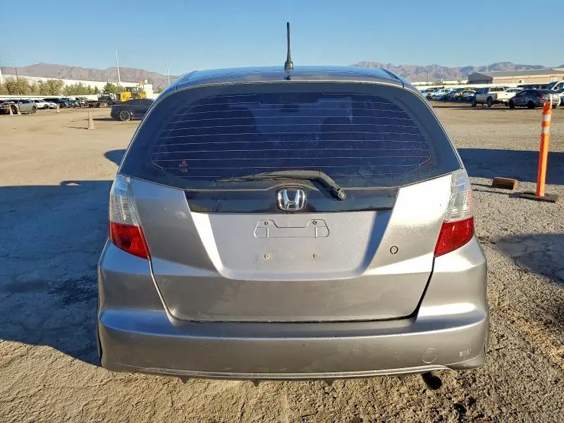 2010 HONDA FIT   