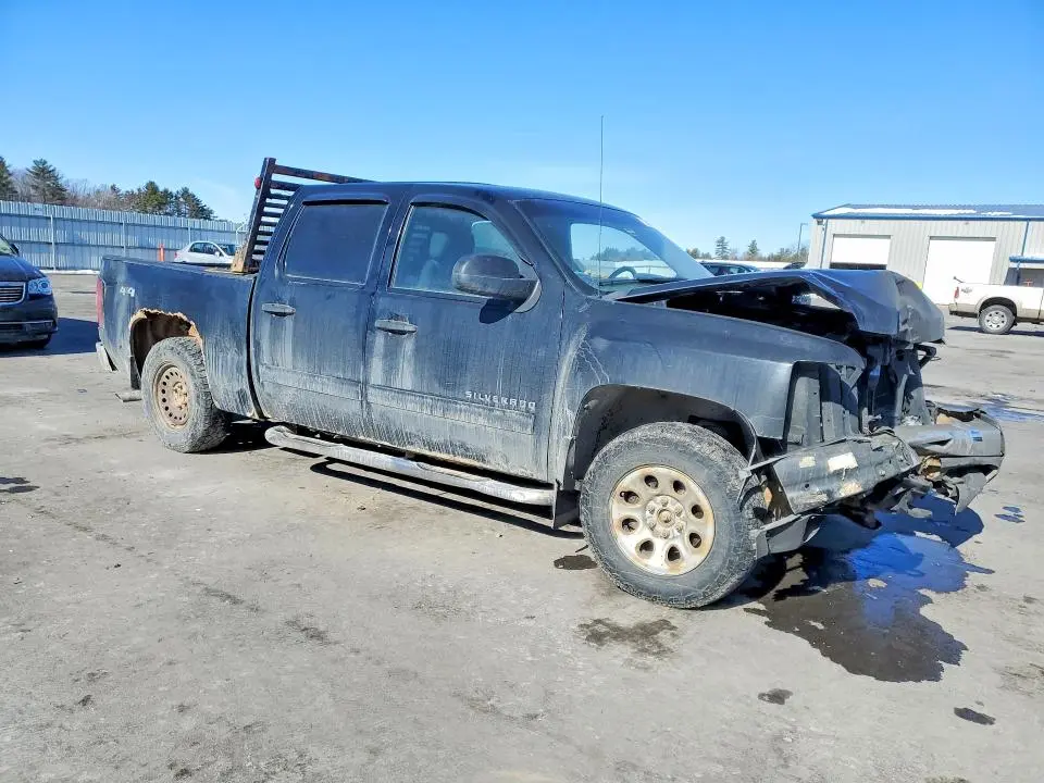 2011 CHEVROLET SILVERADO K1500 LT  