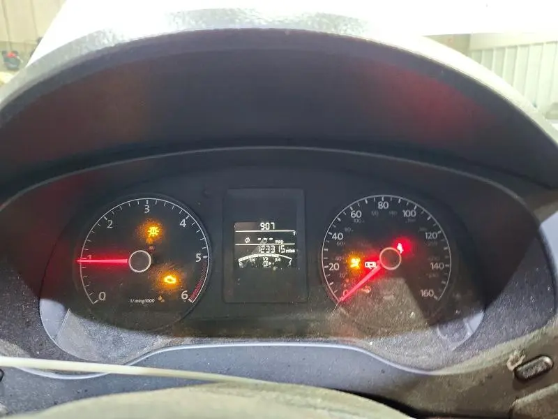 2011 VOLKSWAGEN JETTA TDI  