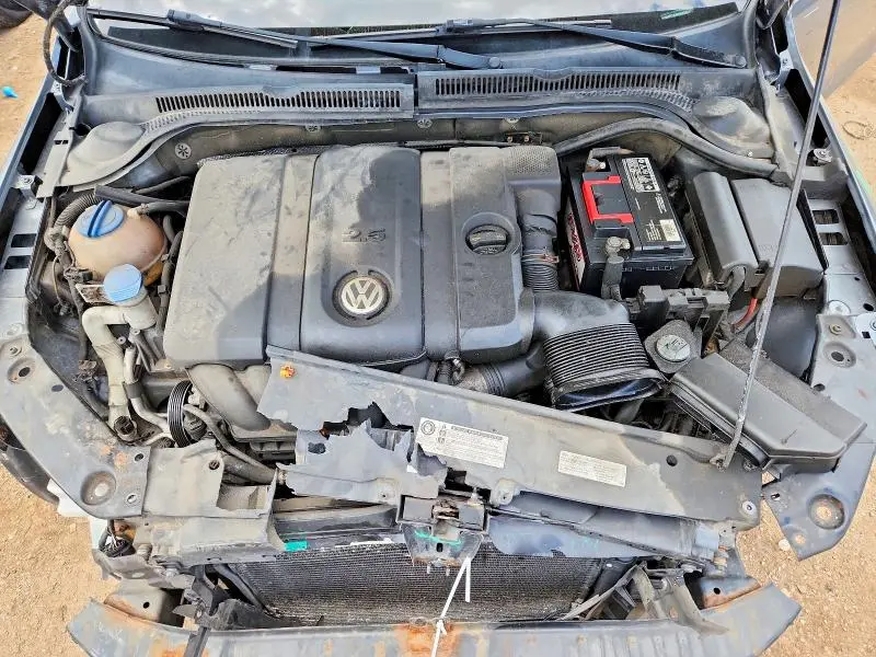 2012 VOLKSWAGEN JETTA SE  