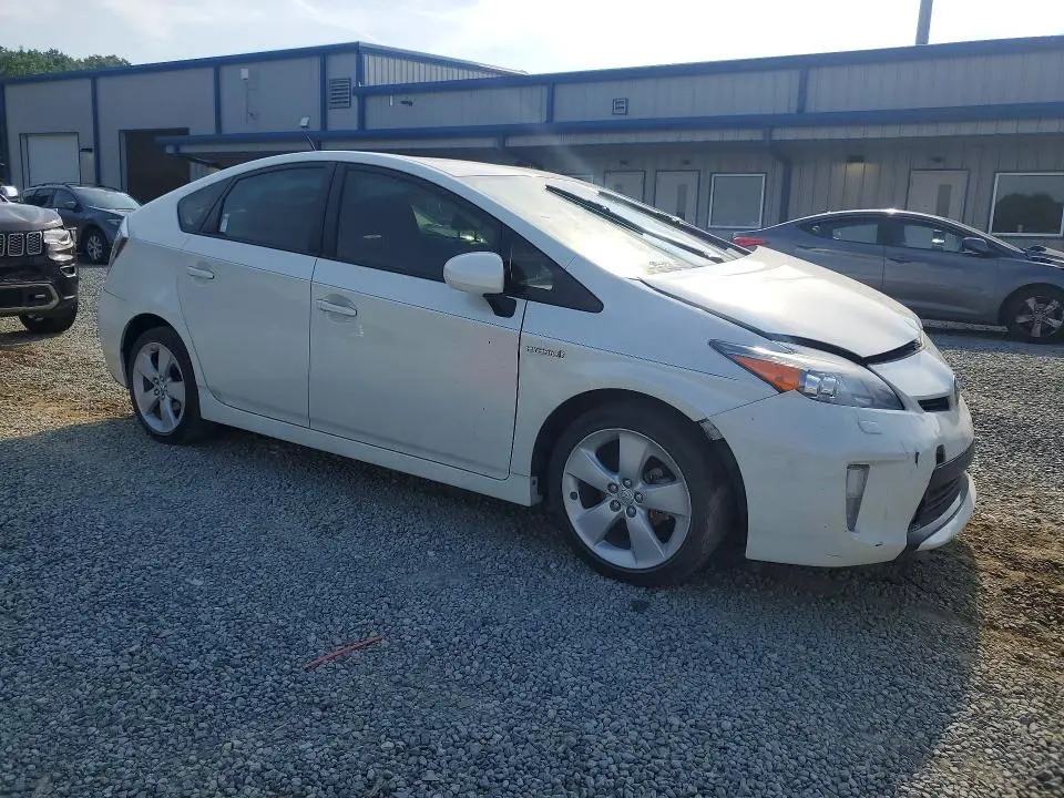 2015 TOYOTA PRIUS FIVE  