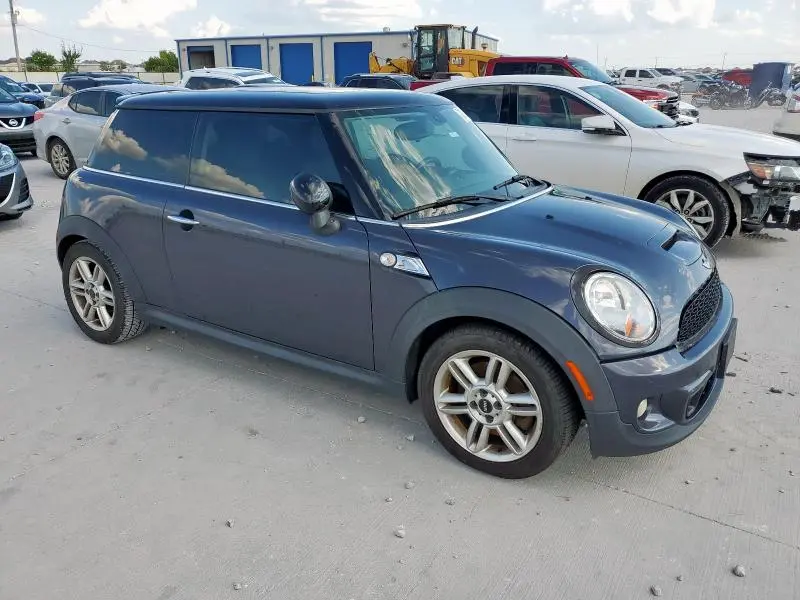 2013 MINI COOPER S  