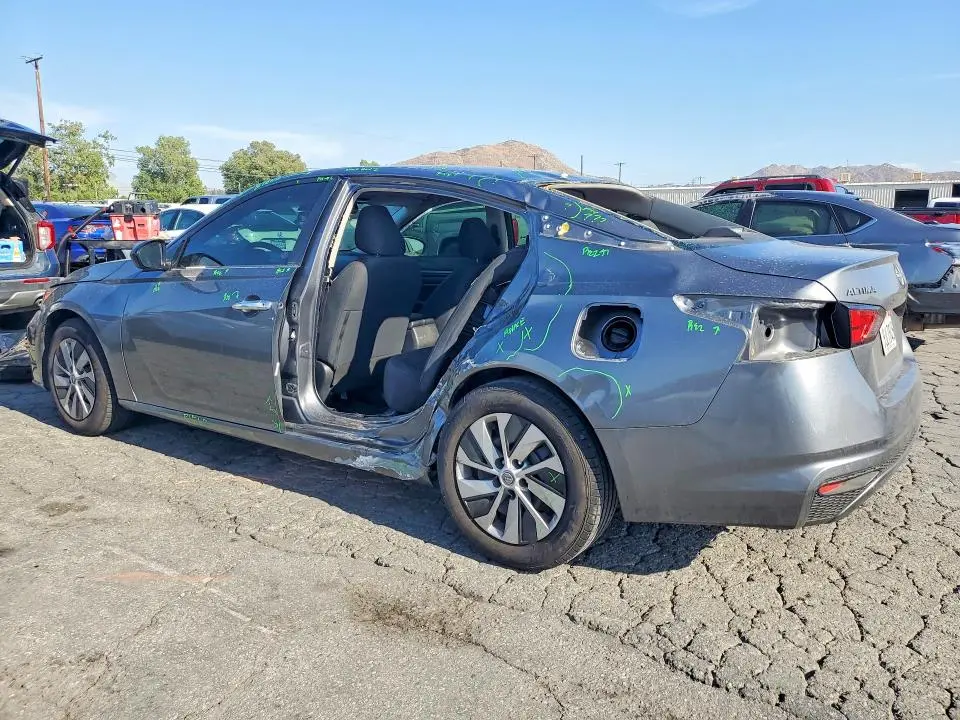2024 NISSAN ALTIMA S  