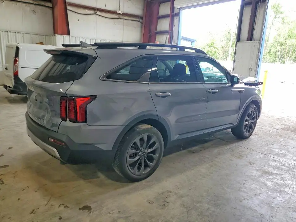 2022 KIA SORENTO EX  