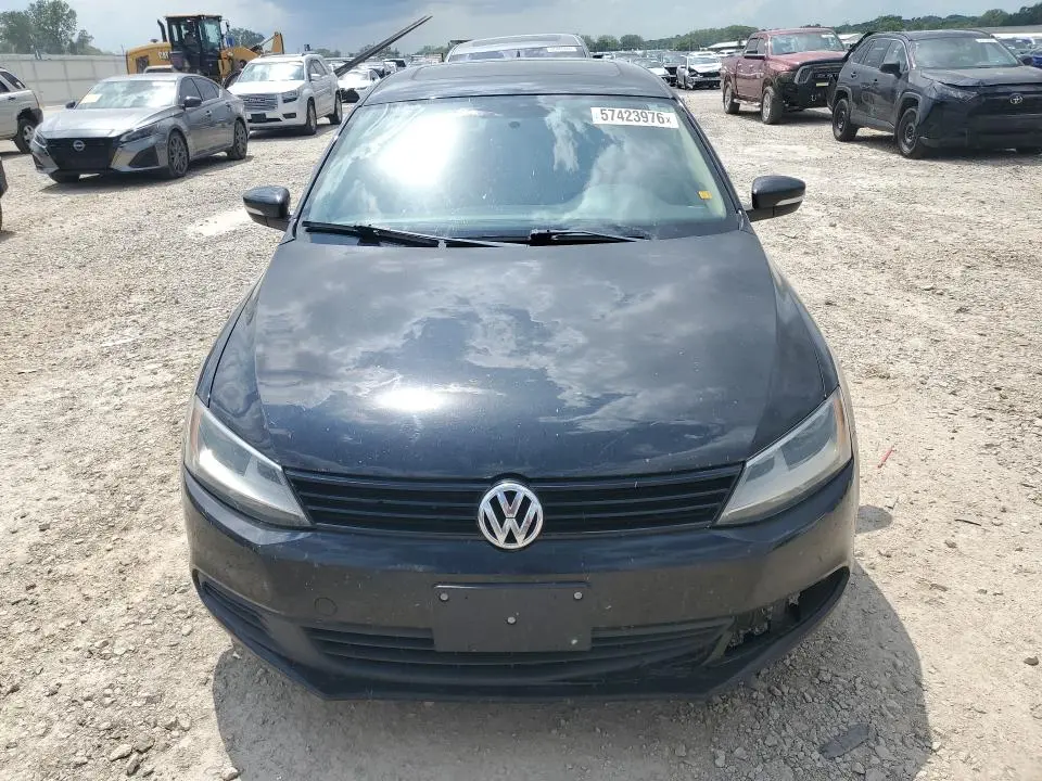 2012 VOLKSWAGEN JETTA SE  