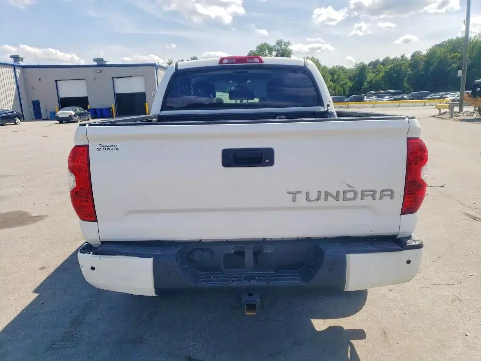 2017 TOYOTA TUNDRA CREWMAX LIMITED  