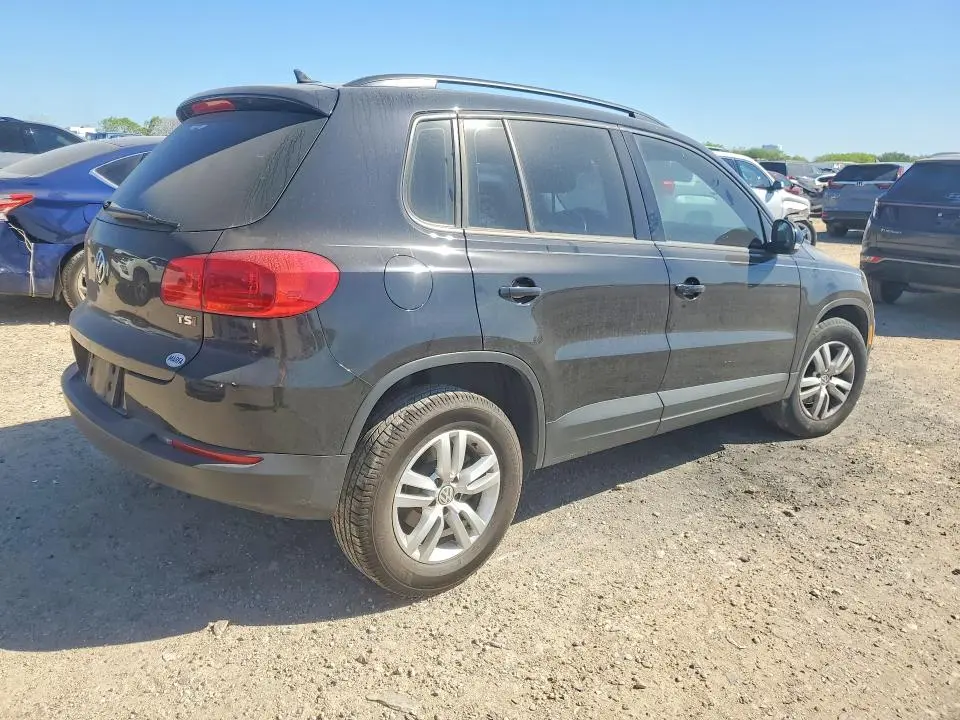 2017 VOLKSWAGEN TIGUAN S  