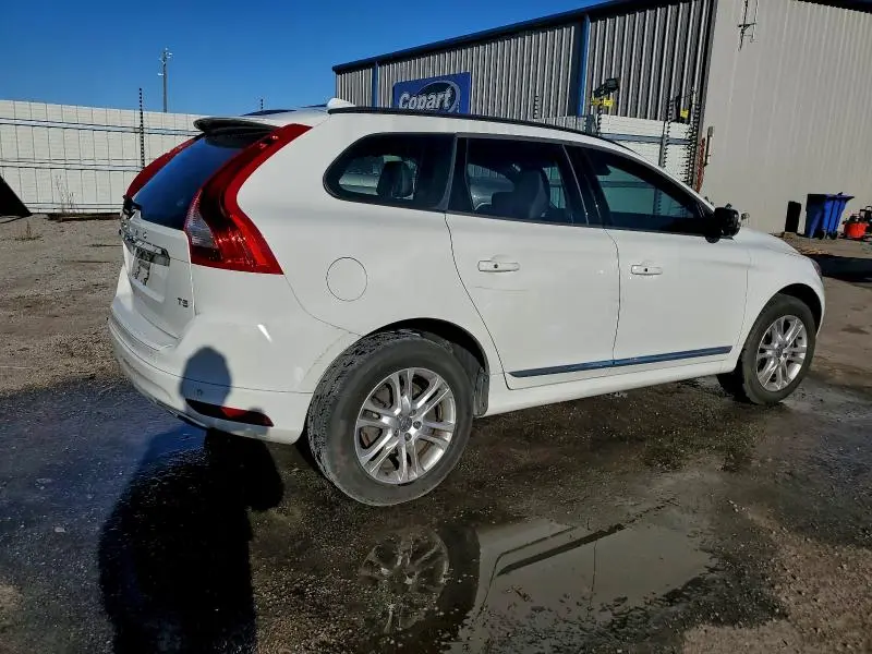 2016 VOLVO XC60 T5  