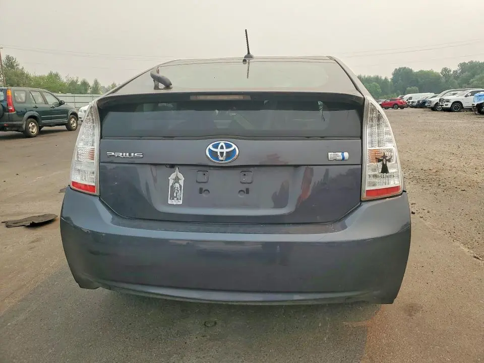 2011 TOYOTA PRIUS THREE  