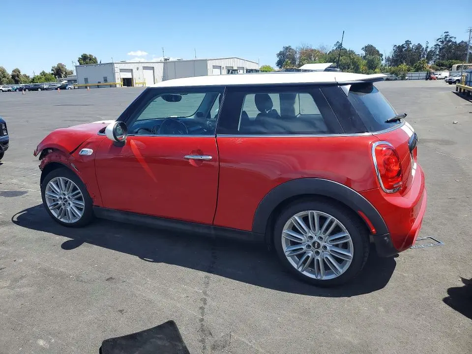2018 MINI COOPER S  