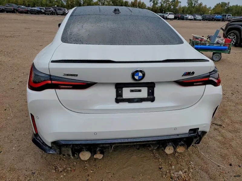 2024 BMW M4 COMPETITION  