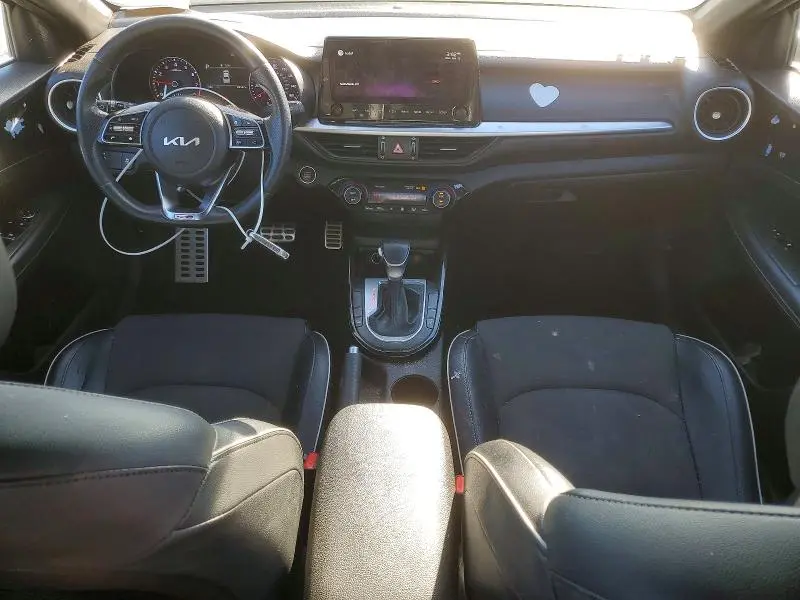 2023 KIA FORTE GT LINE  