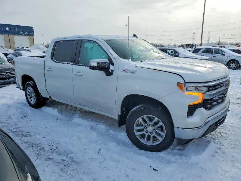 2023 CHEVROLET SILVERADO K1500 LT  
