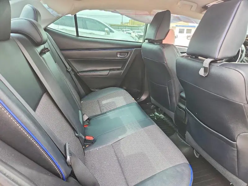 2017 TOYOTA COROLLA SE  