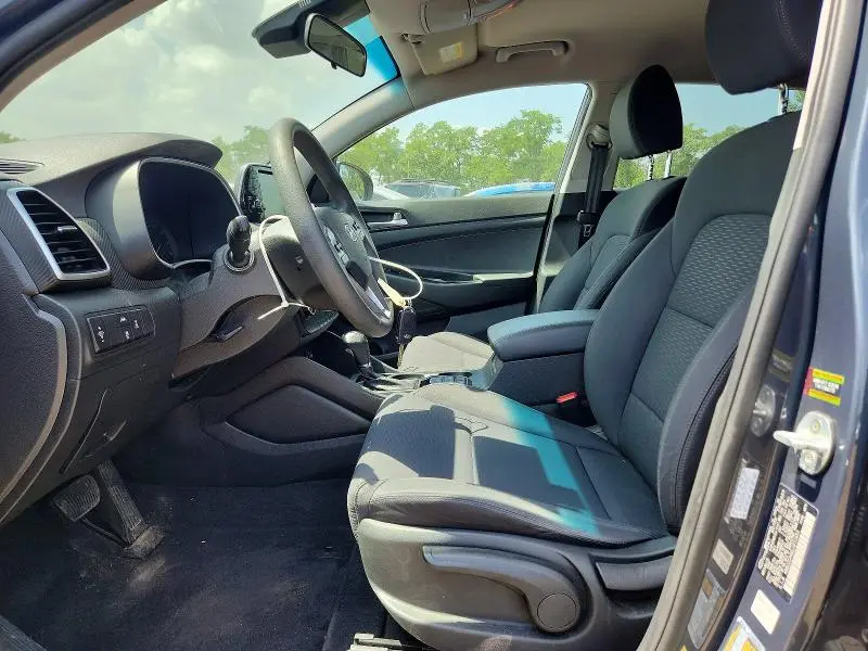 2020 HYUNDAI TUCSON SE  