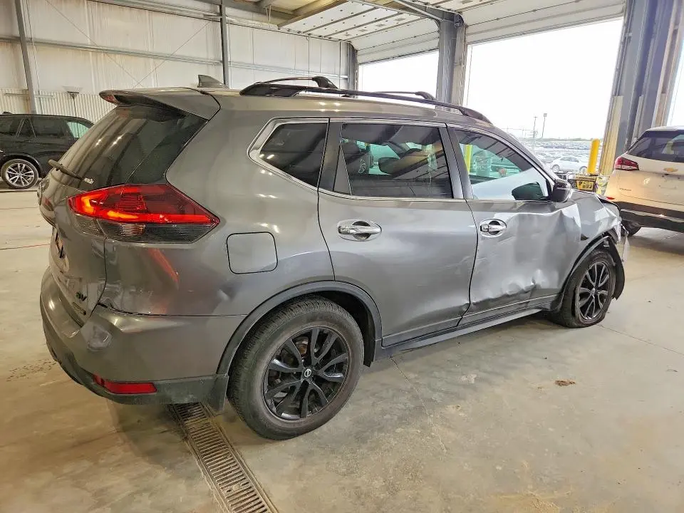 2018 NISSAN ROGUE SV  