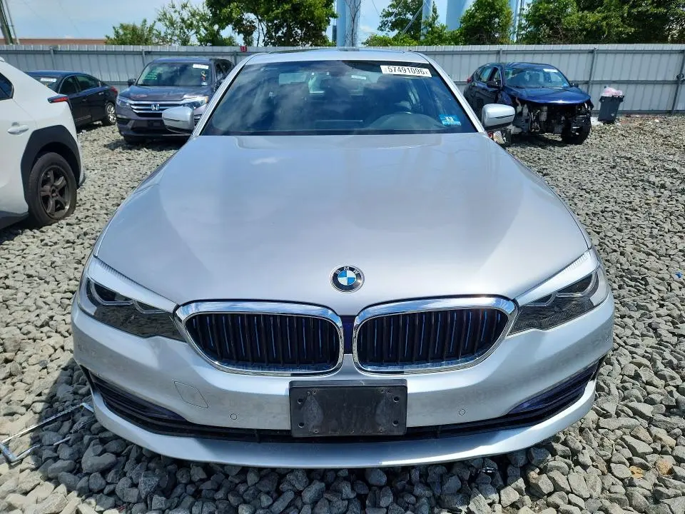 2018 BMW 530XE   