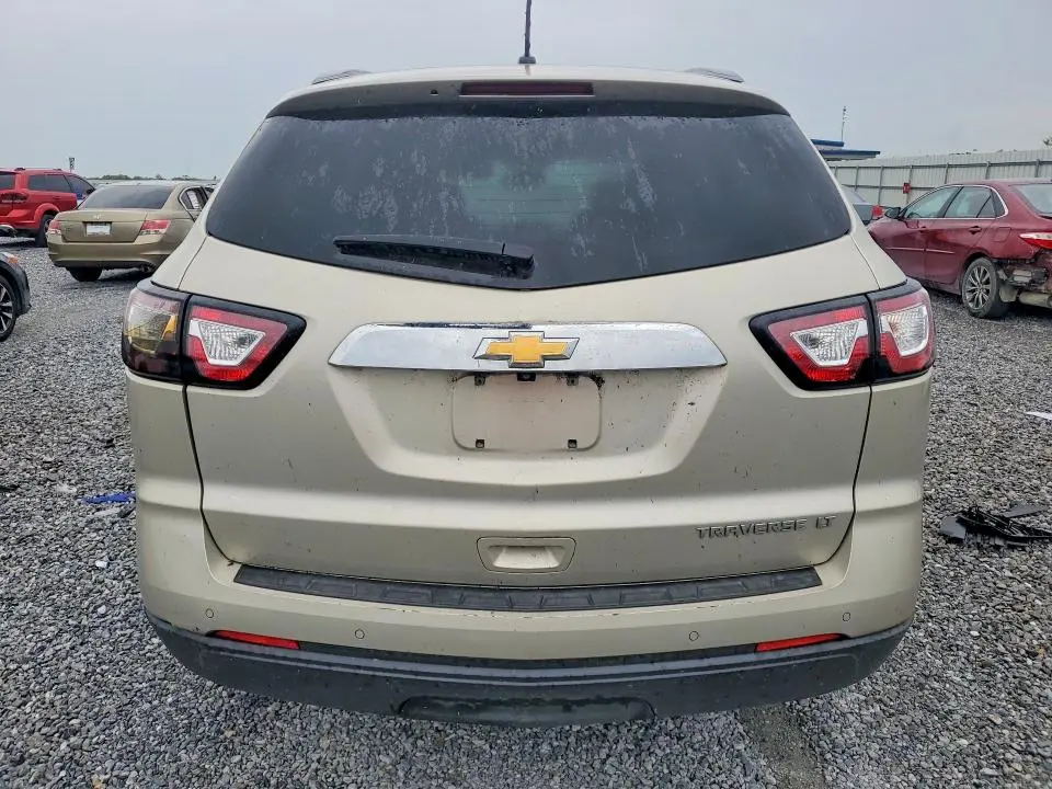 2014 CHEVROLET TRAVERSE LT  