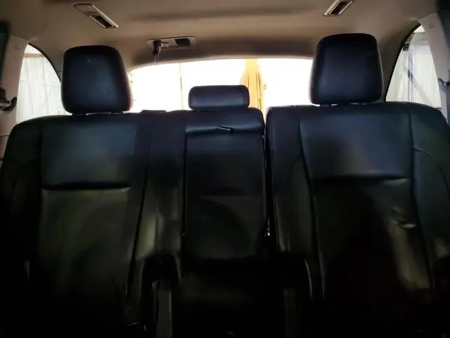 2017 TOYOTA HIGHLANDER SE  