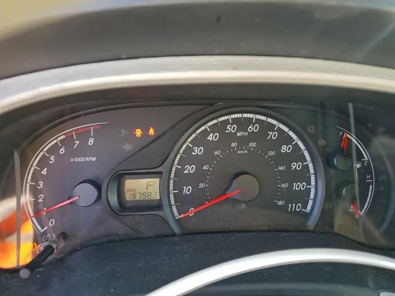 2013 TOYOTA SIENNA LE  