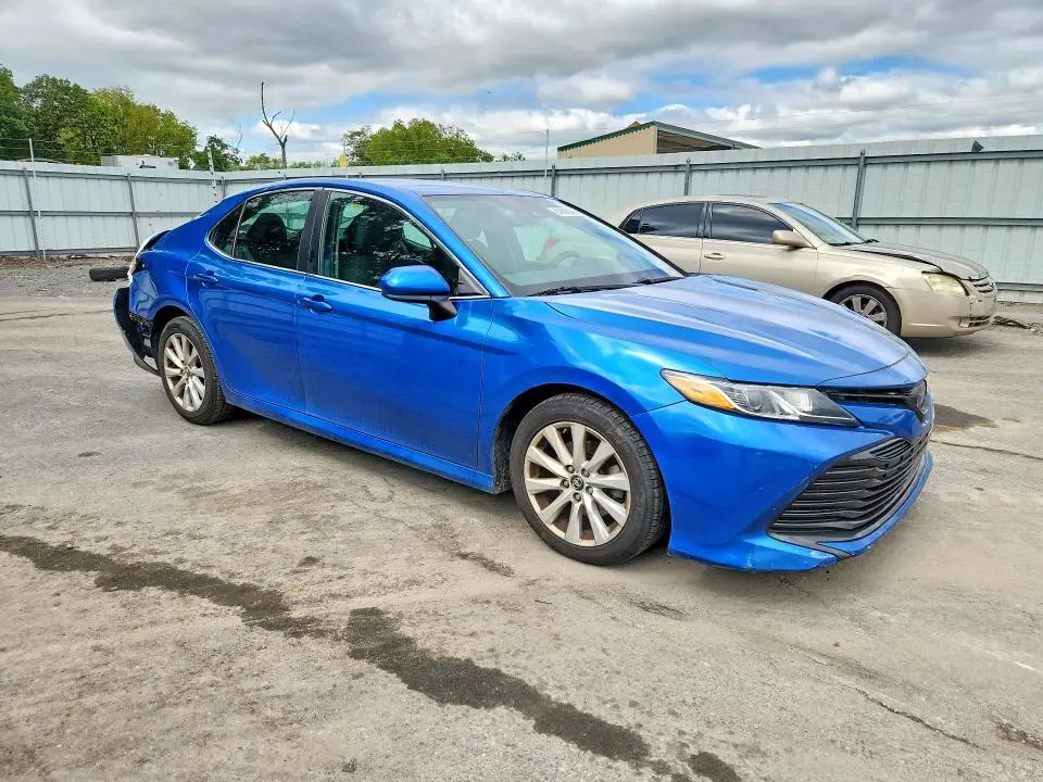 2019 TOYOTA CAMRY LE  