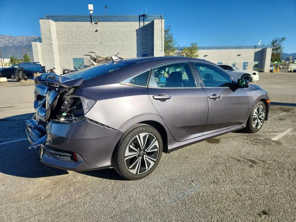 2017 HONDA CIVIC EX  