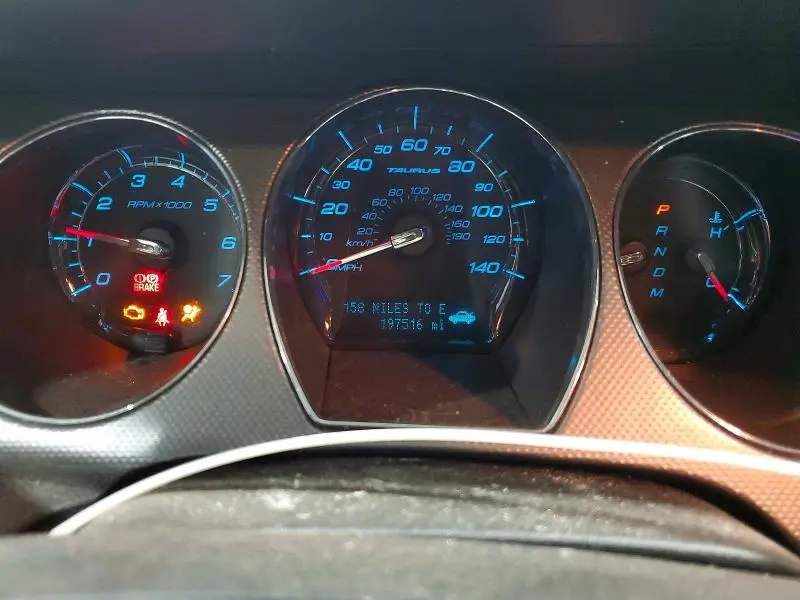2010 FORD TAURUS SEL  