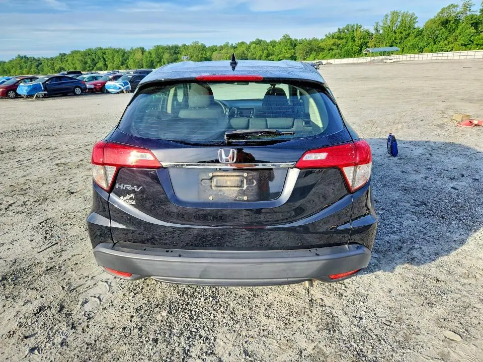 2021 HONDA HR-V LX  
