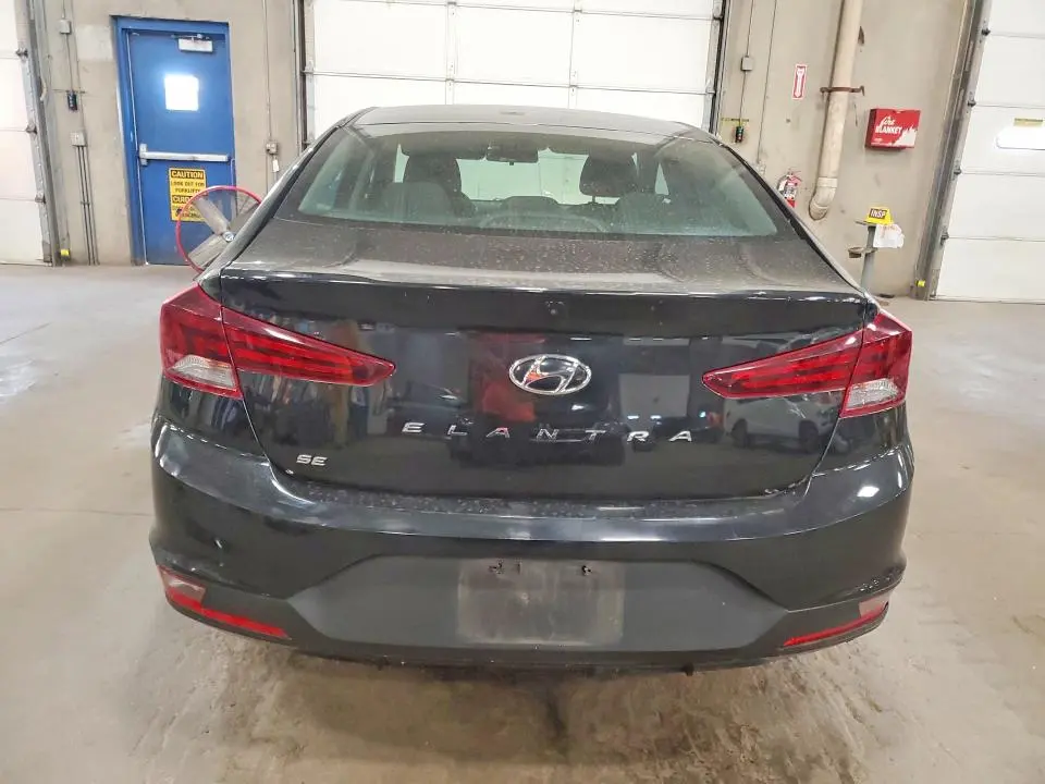 2019 HYUNDAI ELANTRA SE  