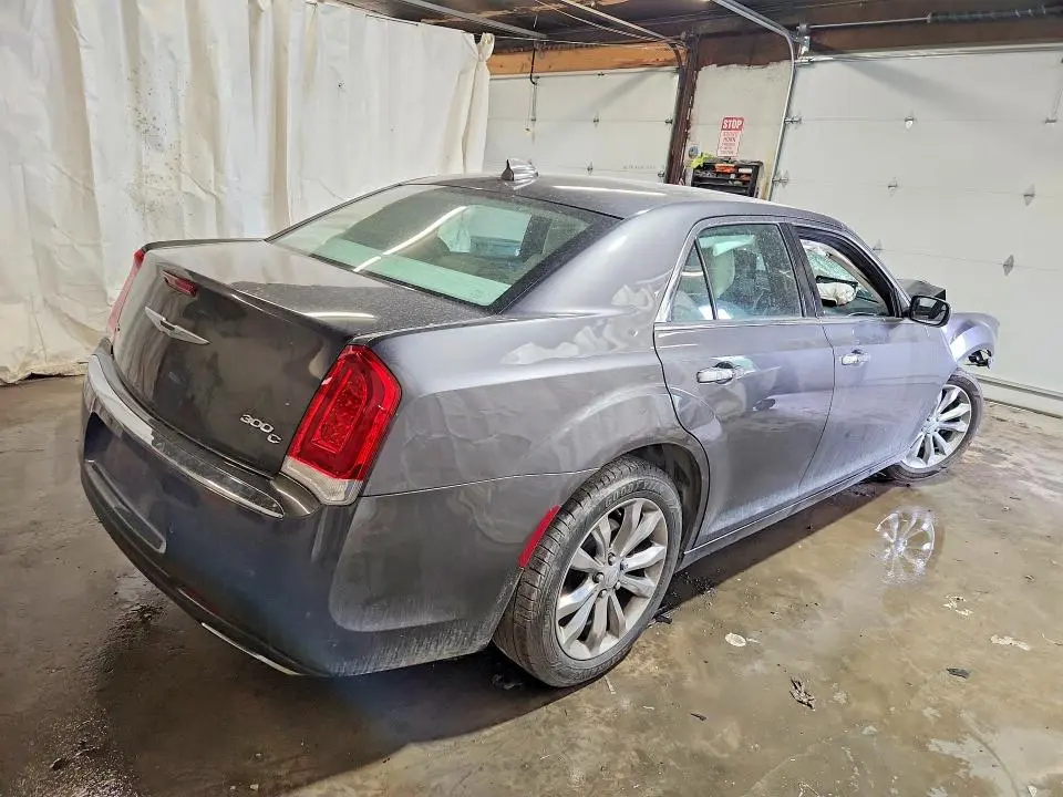 2015 CHRYSLER 300C   
