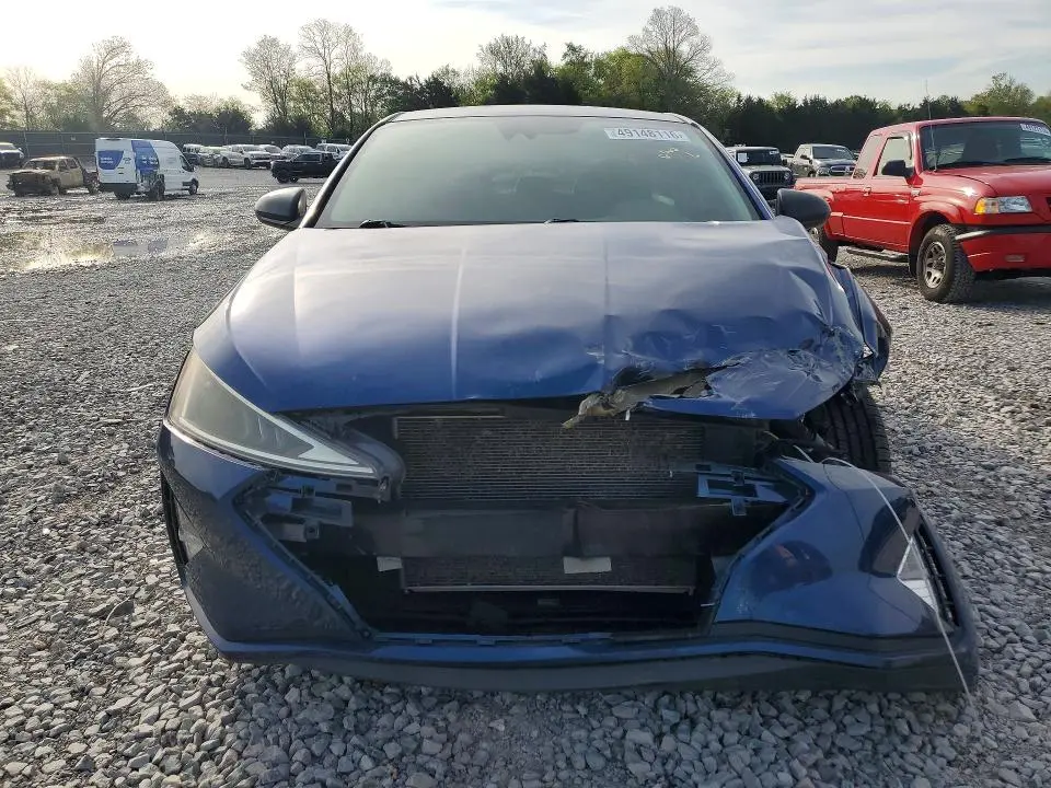 2019 HYUNDAI ELANTRA SEL  