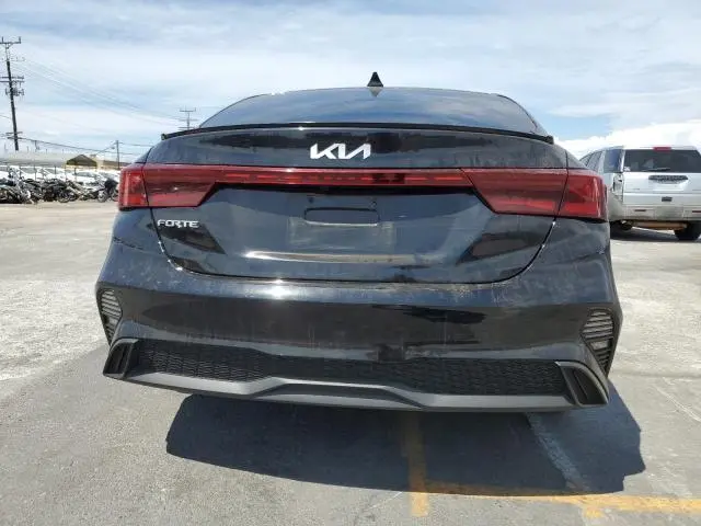 2023 KIA FORTE LX  