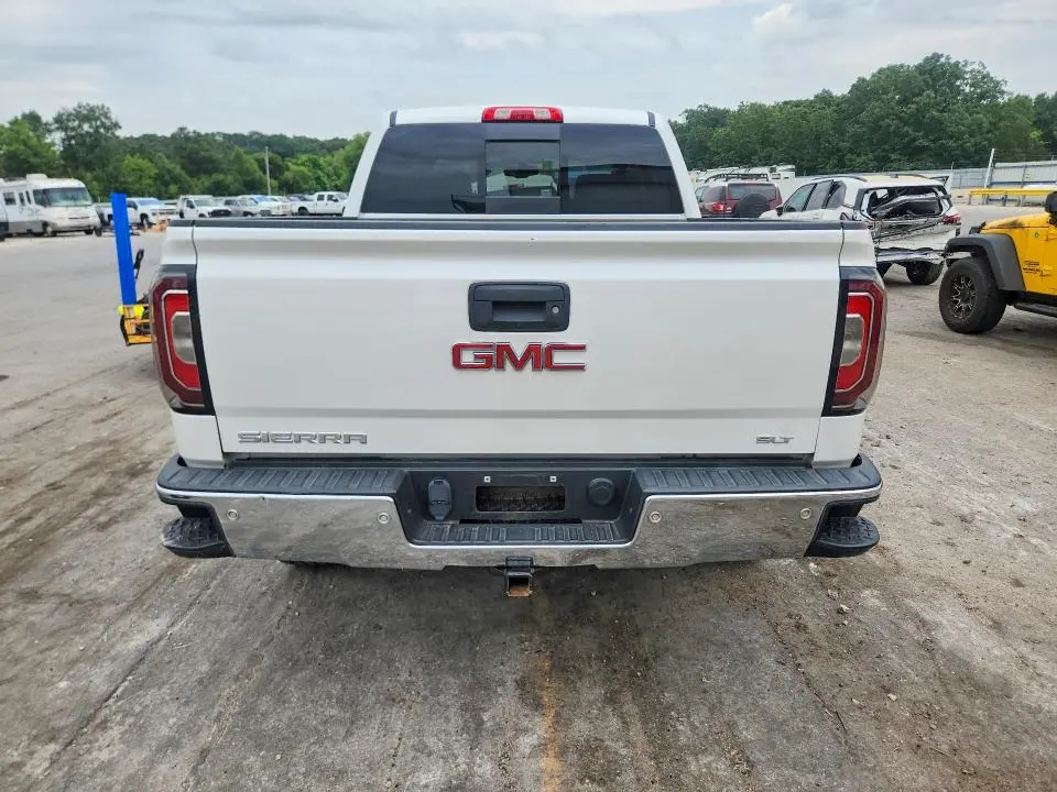 2018 GMC SIERRA K1500 SLT  